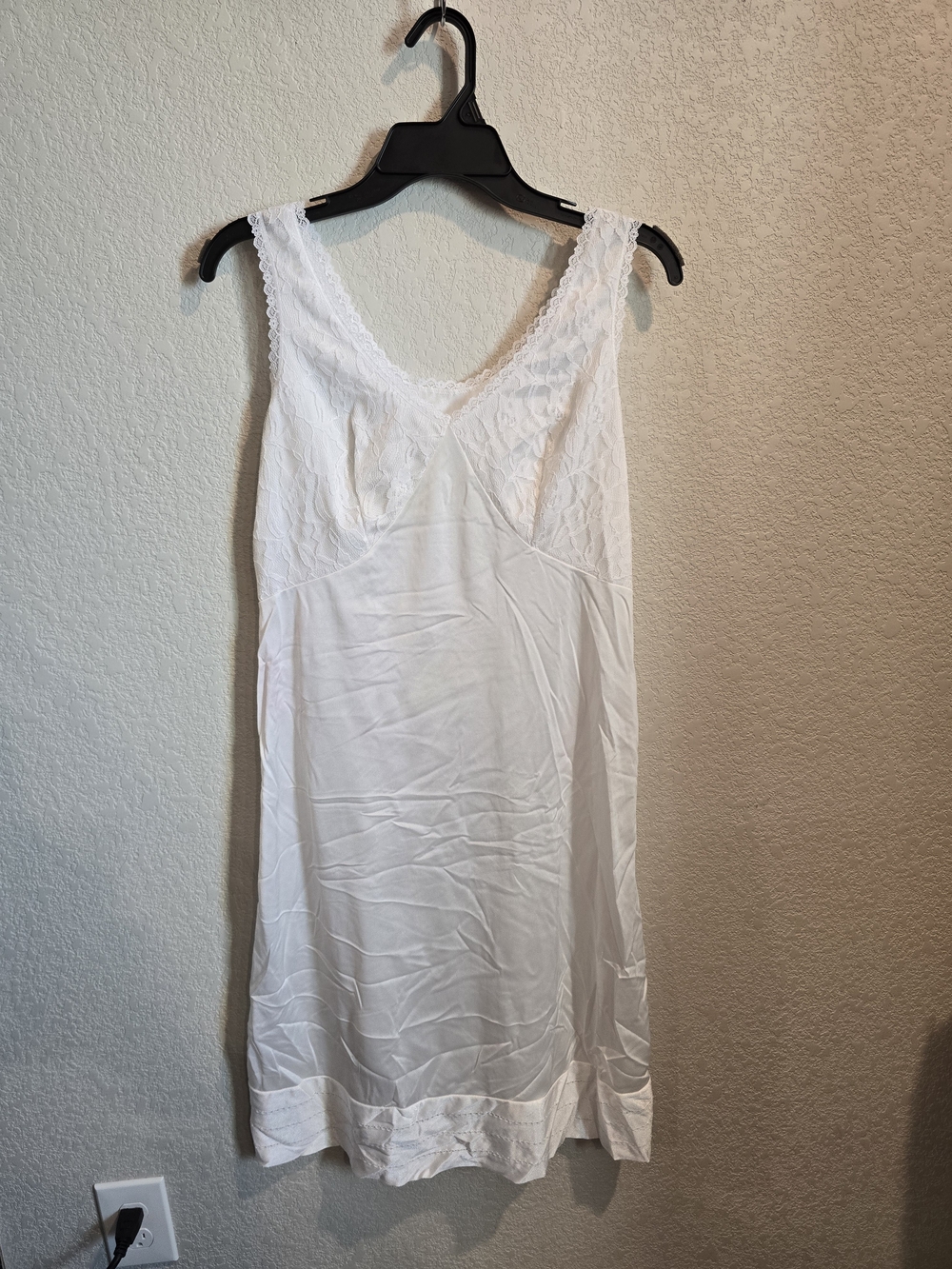 Vintage Velrose White Lace Nylon Full Slip Dress - Size 38